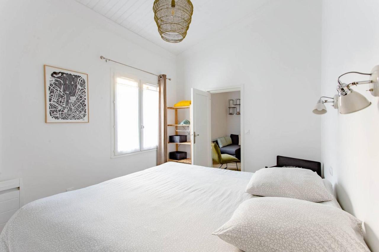 Superbe Duplex De 70M2 Avec 2 Chambres En Hyper Centre Au Calme Sur Cour Classe 3 Etoiles Avec Parking En Option La Rochelle  Eksteriør billede
